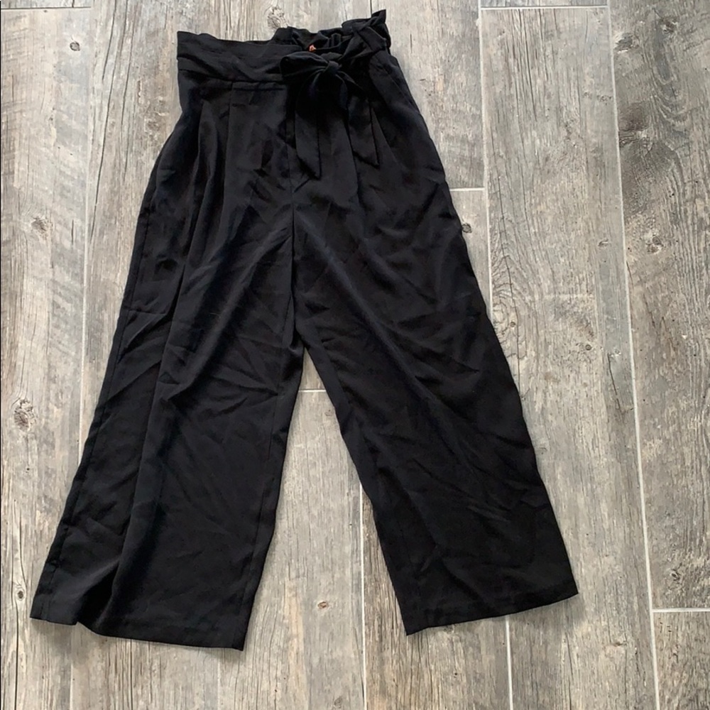 cropped paper bag waist pants black size medium